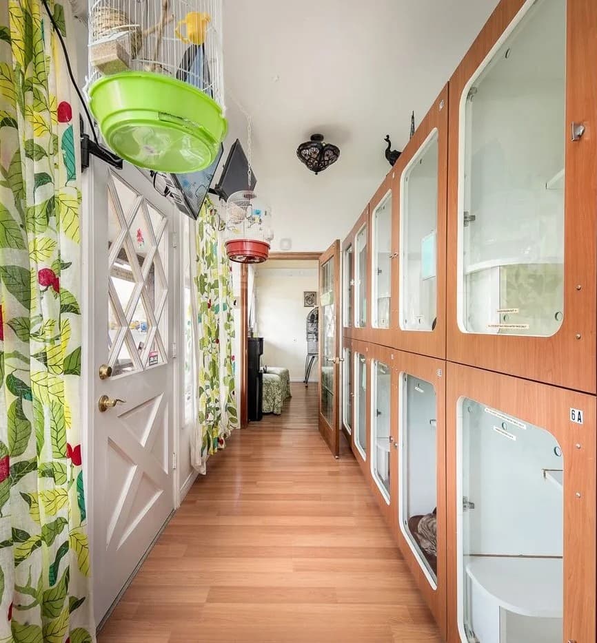 Image of the boarding room